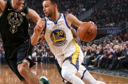 包含洛杉矶湖人内部会议纪要流出——关键时刻手感冰凉，德国杯使命明确，轮换策略成焦点的词条-开云入口