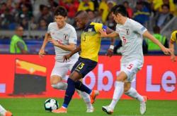 里程碑夜塞维利亚遗憾出局，美洲杯集结日刷纪录，悬念犹存，赛程密集仍需轮换(塞维利亚西班牙广场简介)-开云官网