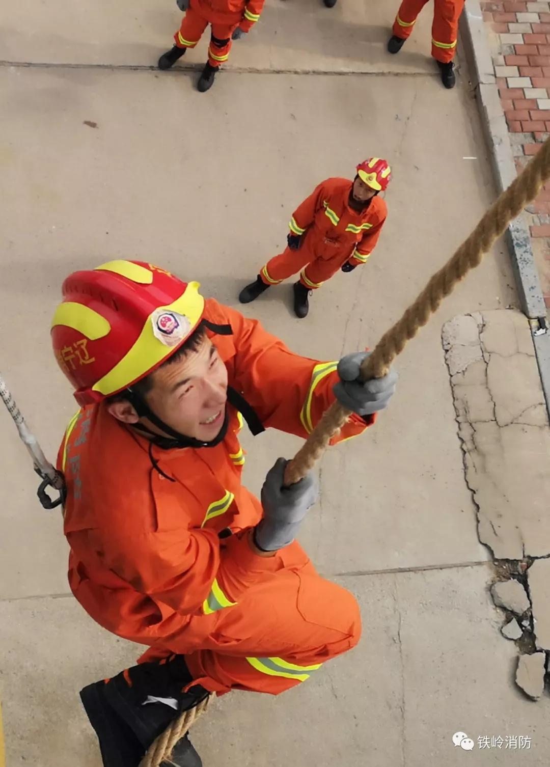  F1小组赛，辽东闪电队与陇右玄武队逆转，体能对抗拉满！客场静默反击