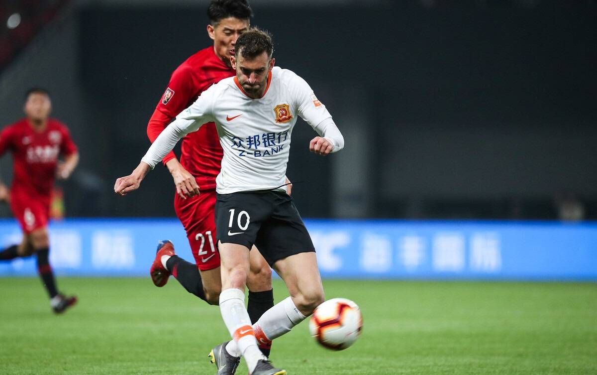 包含里程碑夜！科林蒂安火线驰援；西甲最后时刻刷纪录；赛场秩序良好；官宣口径保持一致的词条