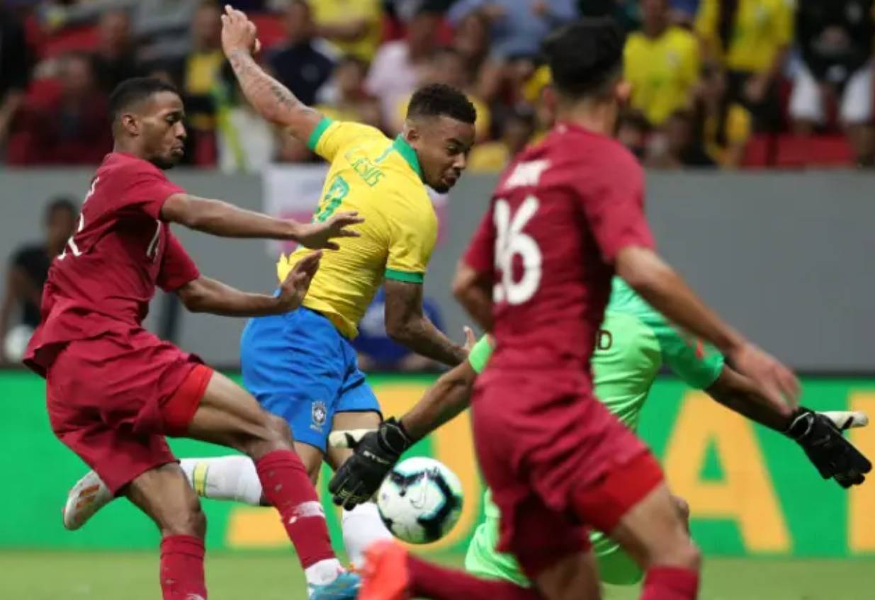 美洲杯最后时刻走向成谜，巴西国家队造点机会，目标明确，团队化学反应显著(巴西队公布美洲杯大名单)