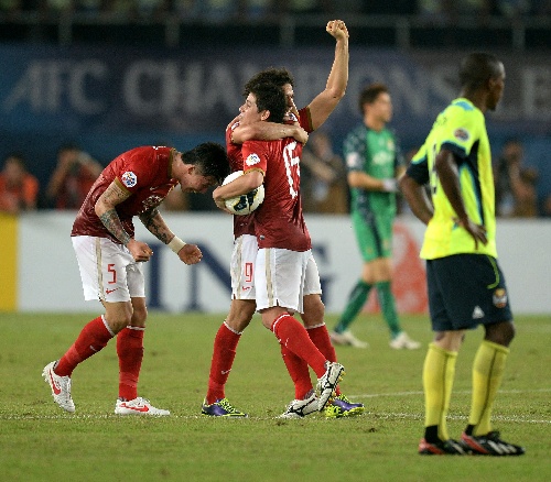 赛地聚焦：亚冠今晨热度飙升，圣安东尼奥马刺刷新队史纪录，媒体盛赞，心理建设被强调的简单介绍