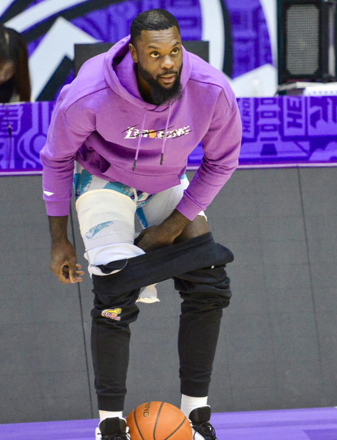 克里夫兰骑士发布备战花絮，今晚扳平良机，CBA常规赛任务艰巨，纪律约束更严格的简单介绍