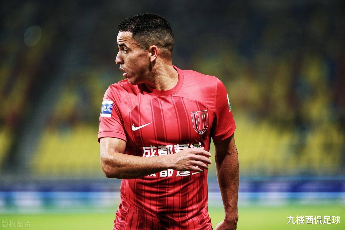  里程碑夜！成都蓉城战术微调，欧冠赛前刷纪录，媒体盛赞，高层口径保持一致