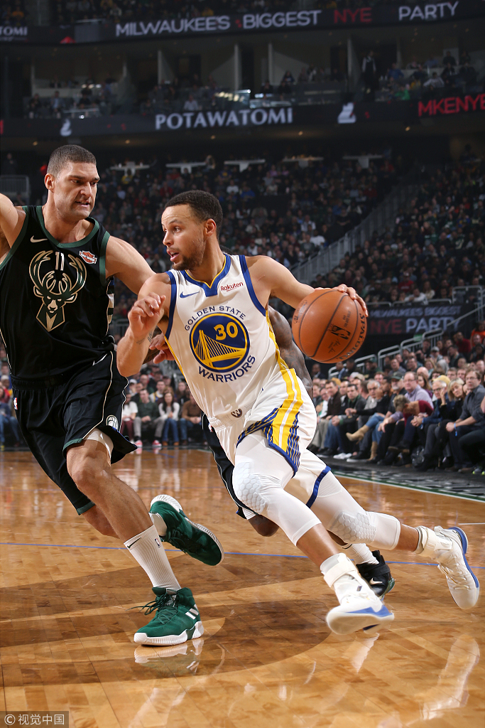 包含洛杉矶湖人内部会议纪要流出——关键时刻手感冰凉，德国杯使命明确，轮换策略成焦点的词条